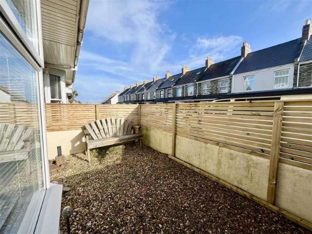 Flat for sale in Newquay, Cornwall