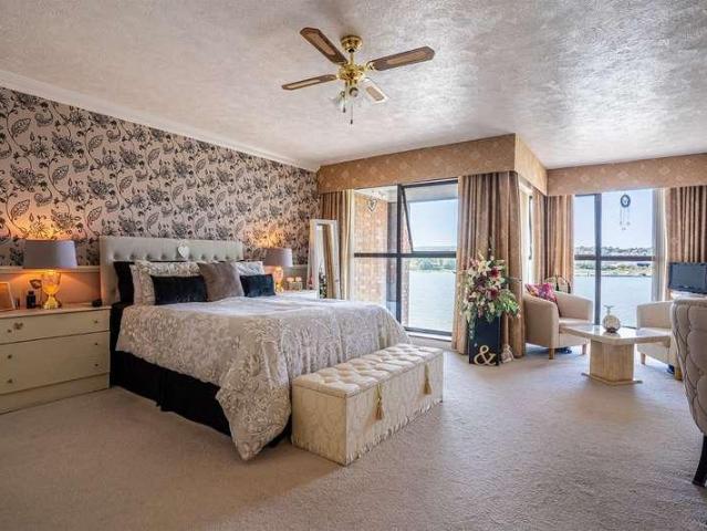 Flat for sale in Troy Town, Rochester