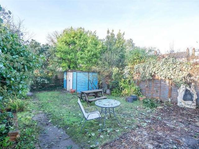 Flat for sale in Finchley, Isle Of Man