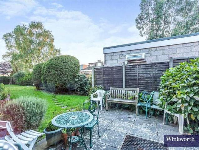 Flat for sale in Greater London