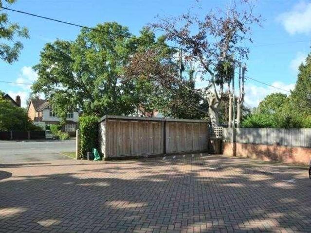 Flat for sale in Wokingham, Sindlesham