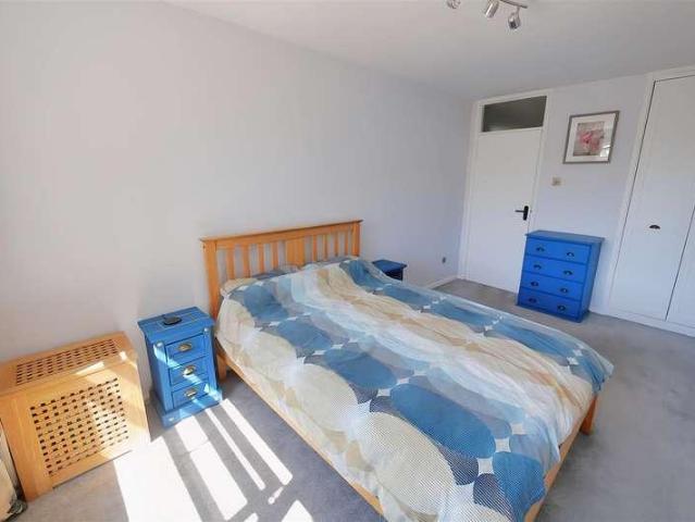 Flat for sale in West Worthing, Worthing
