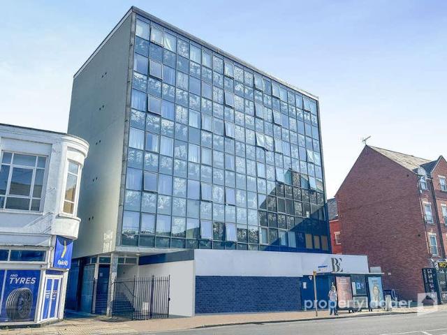 Flat for sale in East Bank, Norfolk