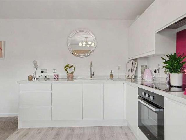 Flat for sale in Heartsease, East Bank