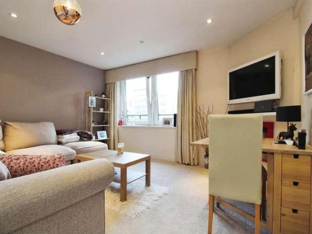 Flat for sale in Cardiff International Sports Village, Falcon Lodge