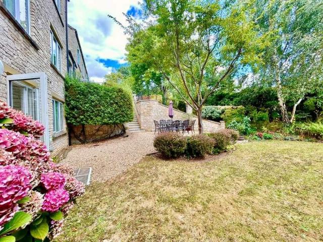 Flat for sale in Crookhill, Worcestershire