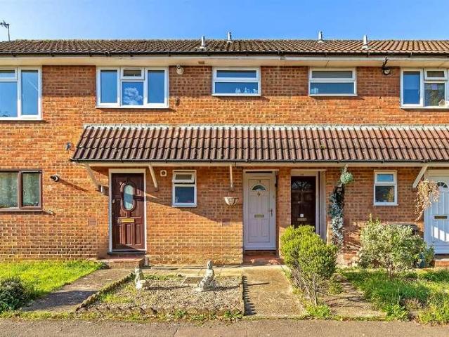 Flat for sale in St Albans, Cottonmill