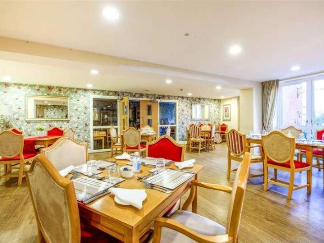 Flat for sale in Key Street, Suffolk