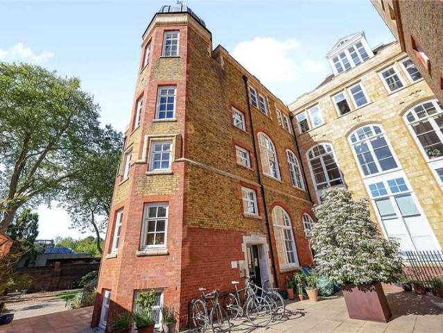 Flat for sale in Clerkenwell, Greater London