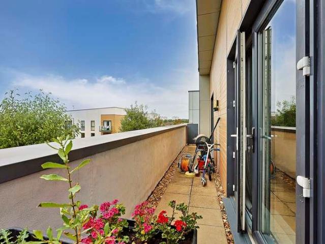 Flat for sale in Greater London