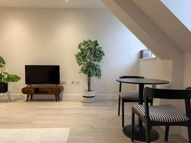 Flat for sale in Lunnon, Buckinghamshire