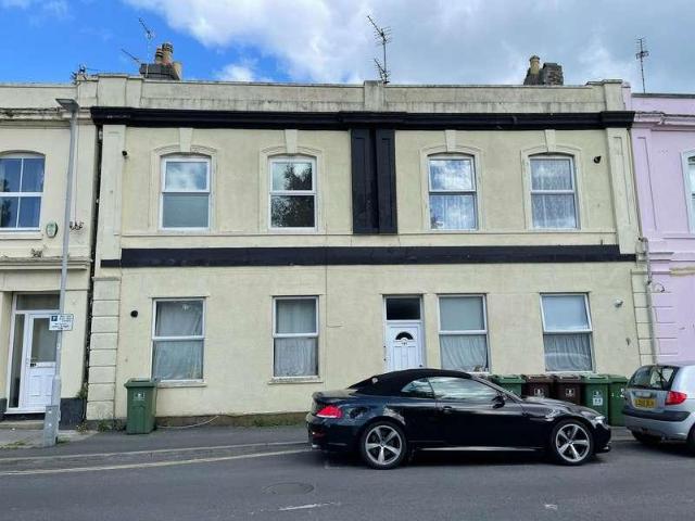 Flat for sale in Pennycomequick, Mount Wise