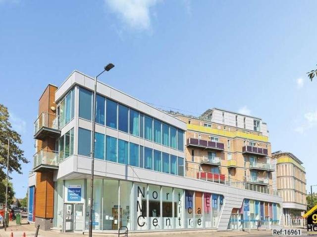 Flat for sale in West Kensington, Greater London