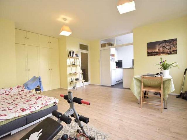 Flat for sale in Putney, Greater London