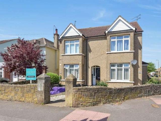 Flat for sale in North Shoebury, Alton Barnes