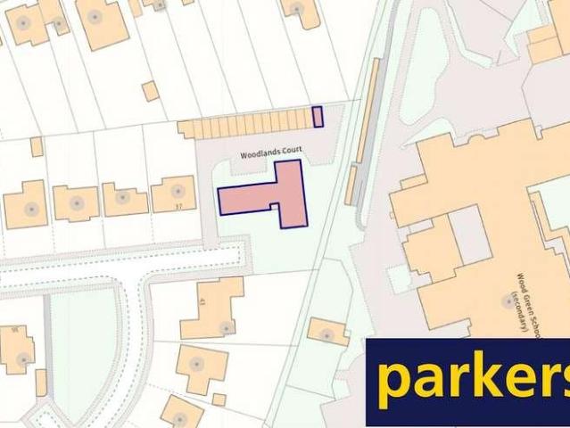 Flat for sale in Madley Park, West Oxfordshire