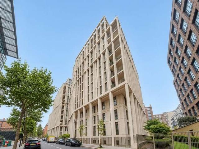 Flat for sale in City of Westminster, Greater London