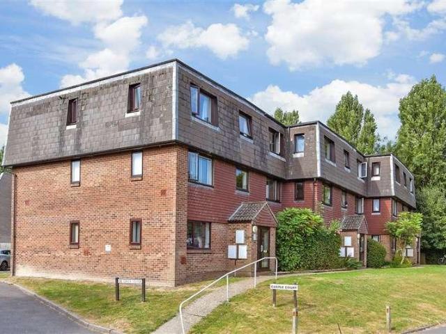 Flat for sale in Lewes, Iford