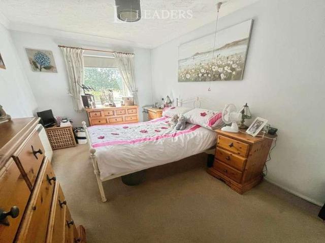 Flat for sale in Spring Vale, Hampshire