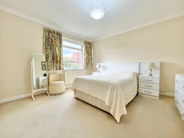 Flat for sale in Southport, Sefton