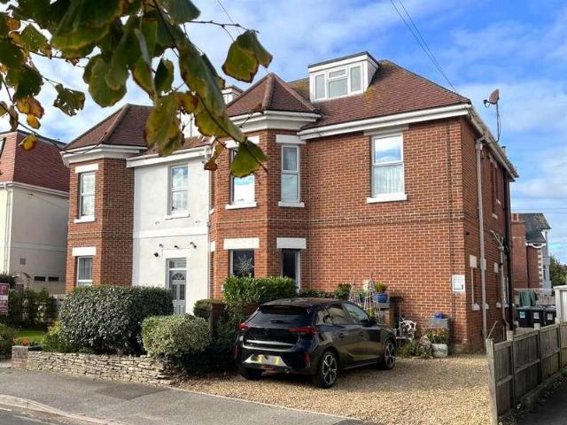 Flat for sale in Swanage, East Dorset