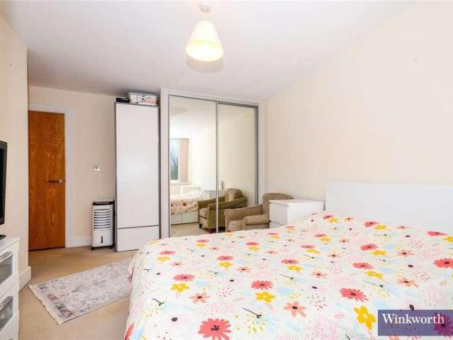 Flat for sale in Kenton, Greater London