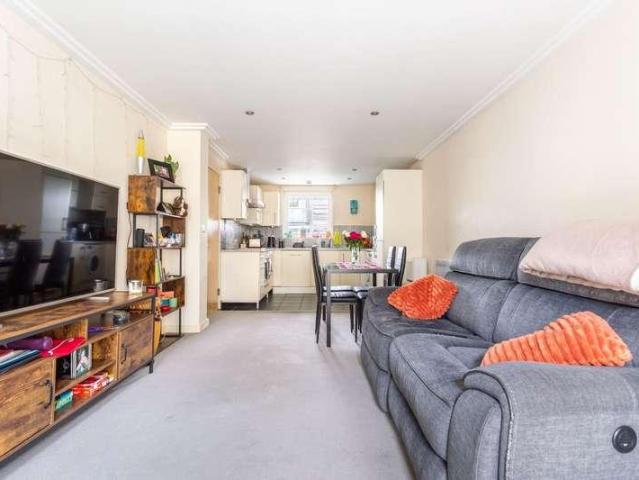 Flat for sale in Round Hill, Brighton & Hove