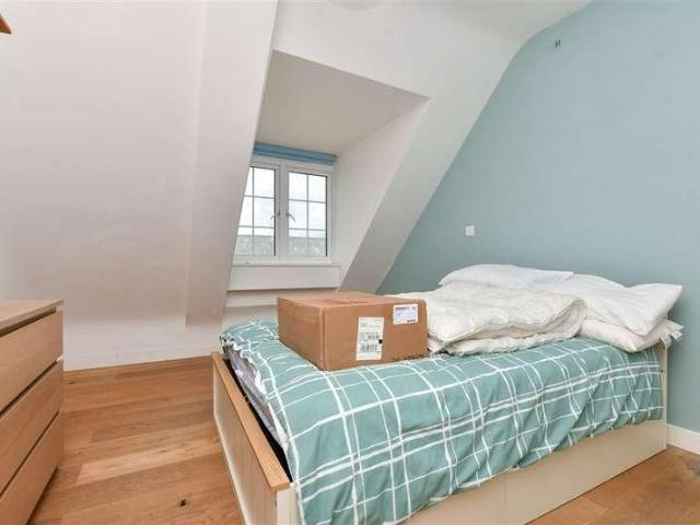 Flat for sale in Thurston Park, The Bridge