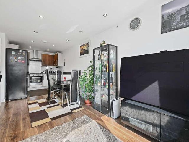 Flat for sale in London Borough of Brent, Greater London