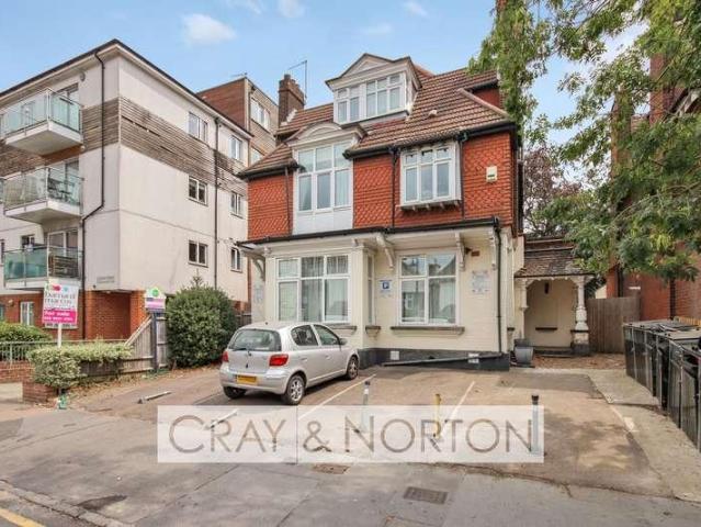 Flat for sale in London Borough of Croydon, Greater London