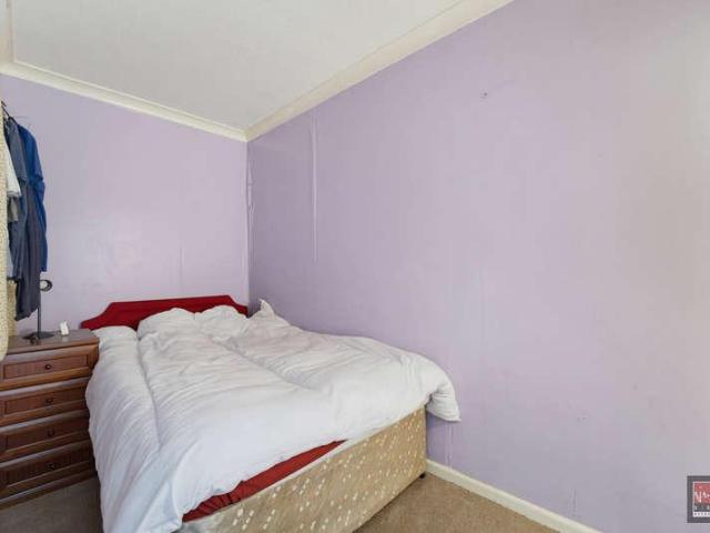 Flat for sale in Lower Halliford, Surrey