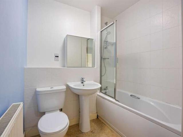 Flat for sale in Feckenham, City Of Bristol