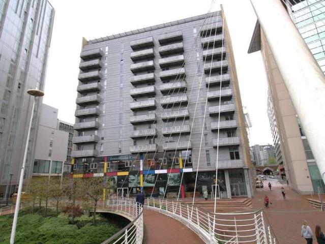 Flat for sale in City Centre, Salford