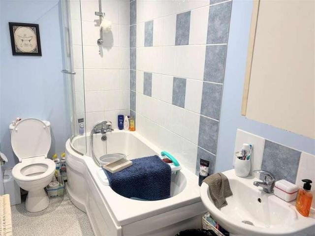 Flat for sale in Saltash, Cornwall
