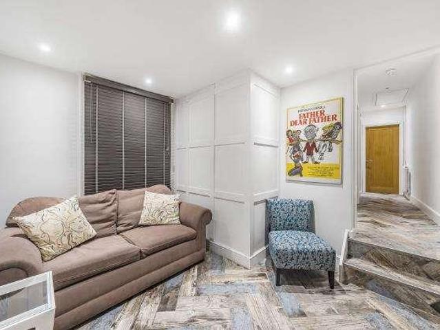 Flat for sale in Enborne, West Berkshire