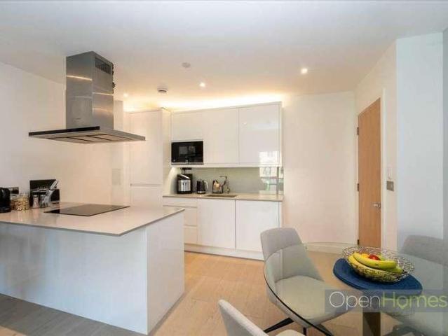 Flat for sale in Colindale, Greater London