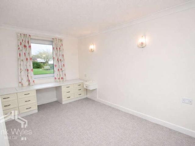 Flat for sale in Lytham, Lancashire