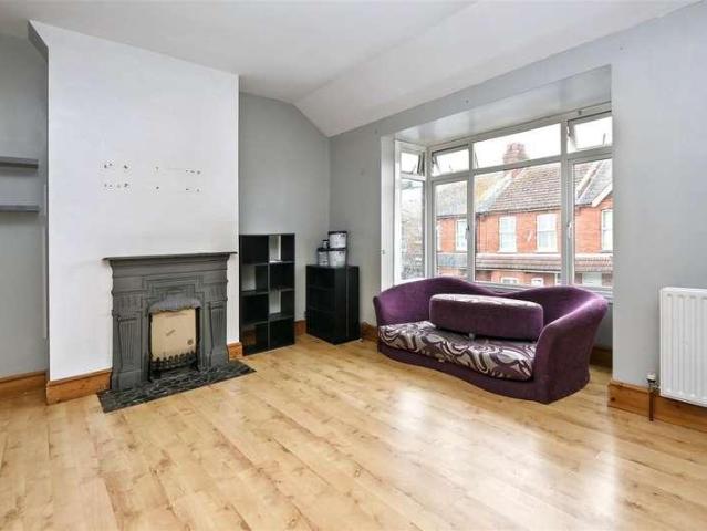 Flat for sale in Roselands, Eastbourne