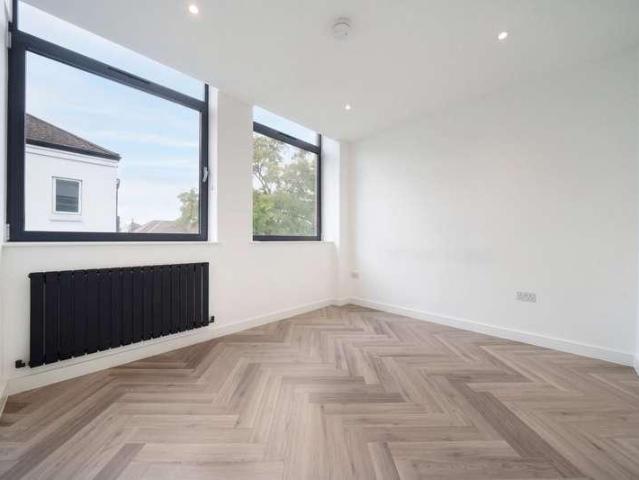 Flat for sale in London Borough of Bexley, Greater London