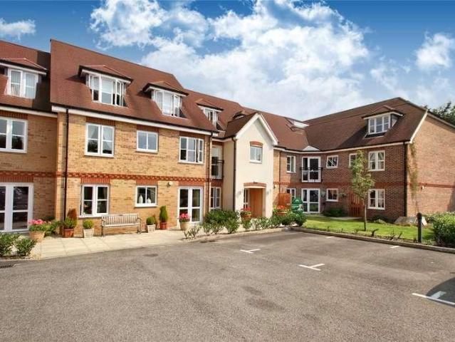 Flat for sale in Paulerspury