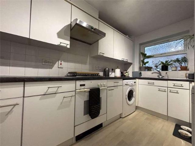 Flat for sale in Newtown, Reading