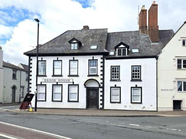 Flat for sale in Ross-on-wye