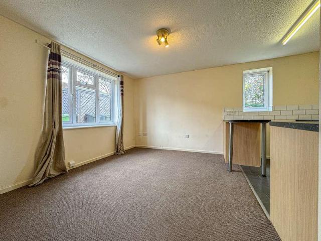 Flat for sale in Belmont Rural