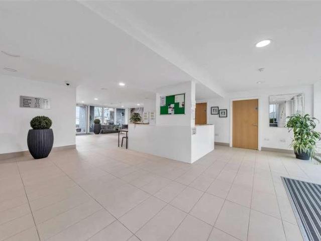 Flat for sale in Kensal Town, Maida Vale