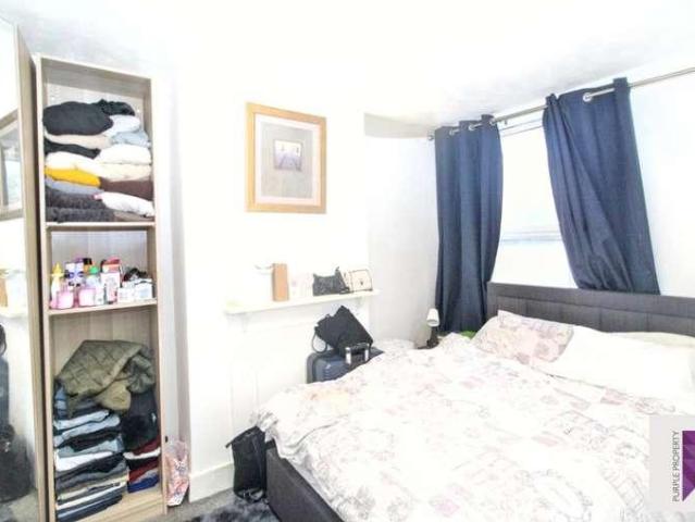 Flat for sale in Brompton, Gillingham