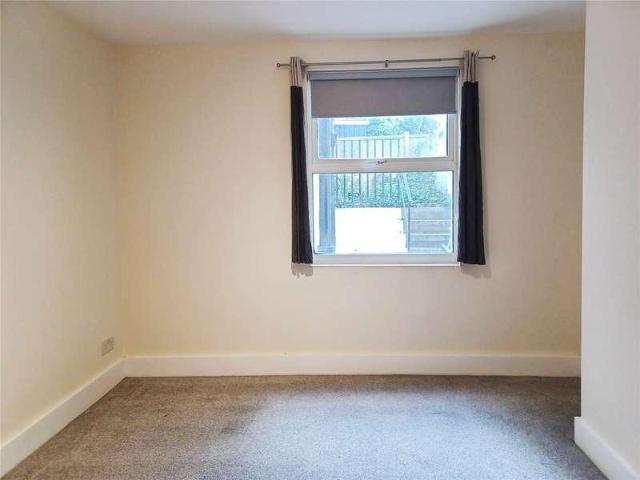 Flat for sale in Roselands, Eastbourne