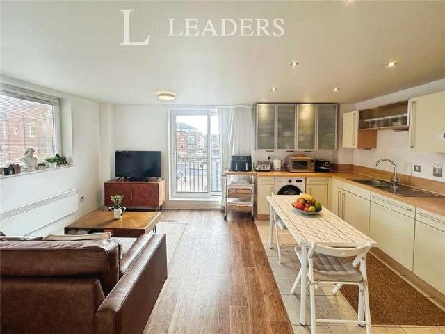 Flat for sale in Portsea, City Of Portsmouth
