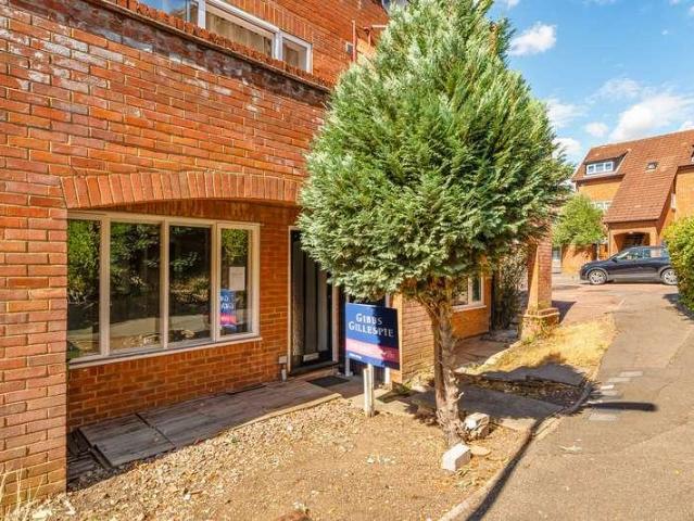Flat for sale in Greater London