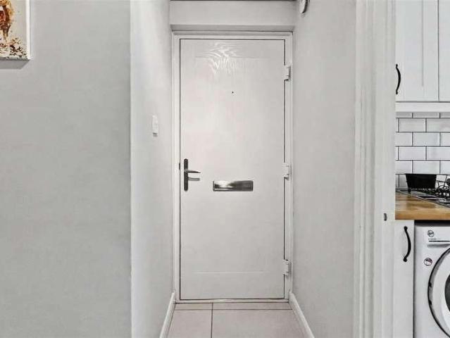 Flat for sale in Bedford Place, Southampton