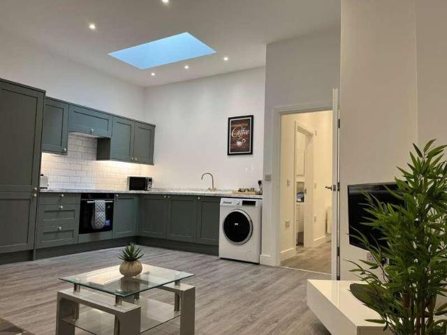 Flat for sale in Binstead, Ryde